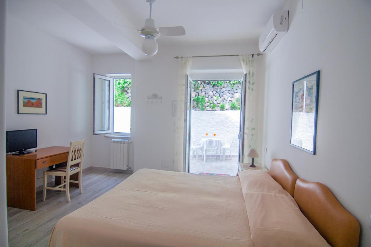 Bed and Breakfast La Citarea Forio  Екстер'єр фото
